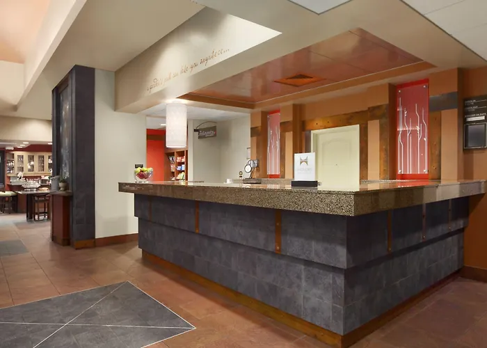 Hilton Garden North/perimeter Center 3*